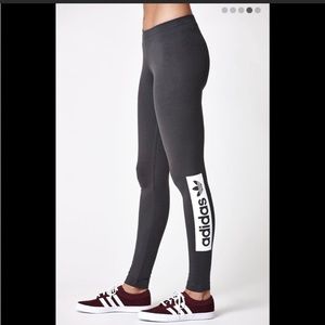 Adidas dark grey leggings size small never worn